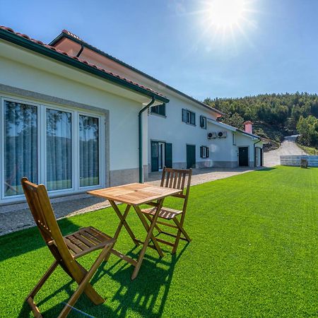Central Suites Арока Екстериор снимка